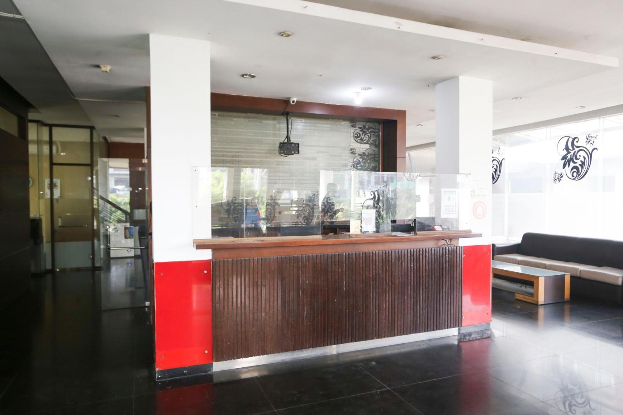 Collection O Hotel Pesona Cikarang Near Pollux Mall Exterior photo