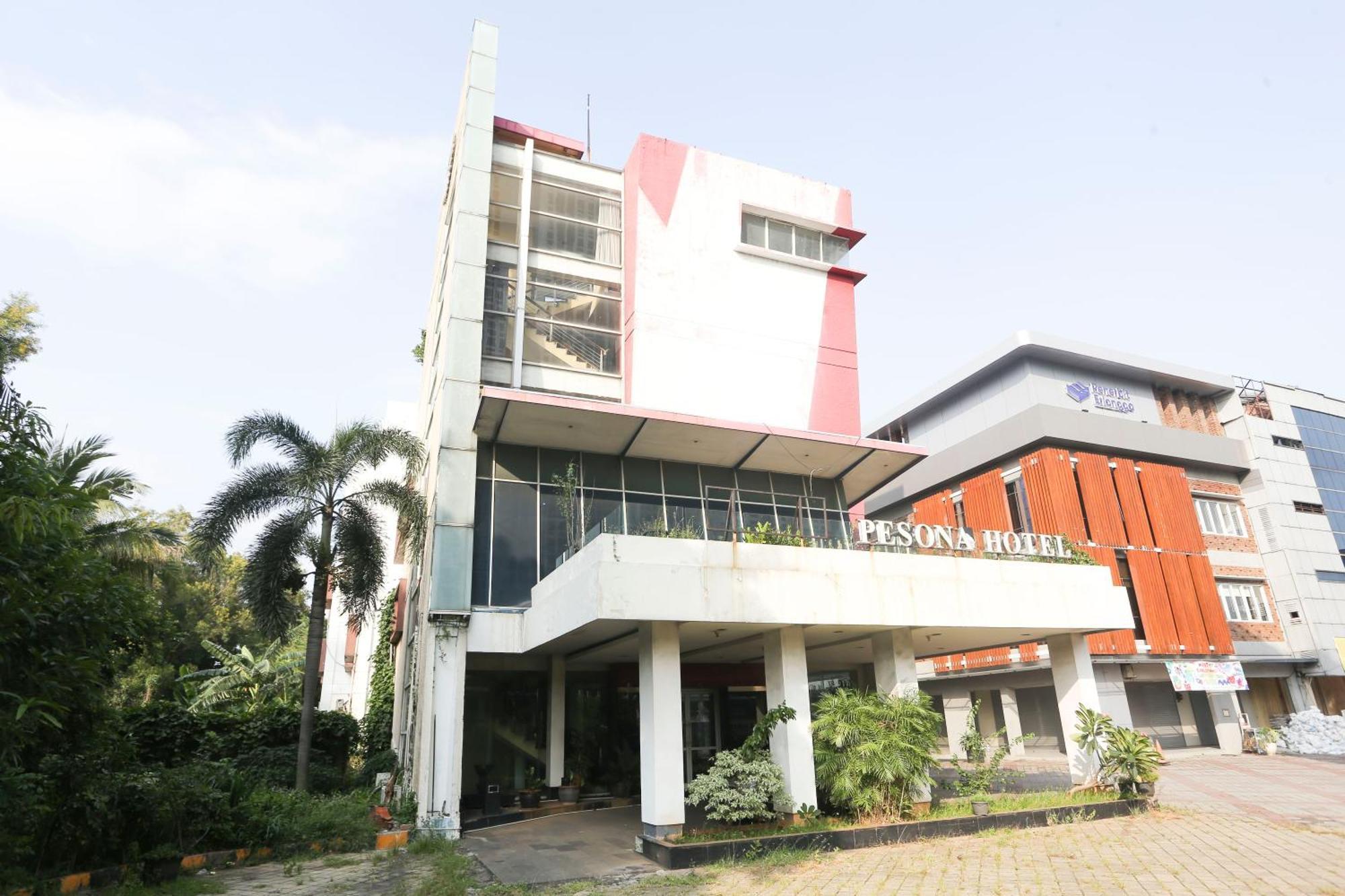 Collection O Hotel Pesona Cikarang Near Pollux Mall Exterior photo